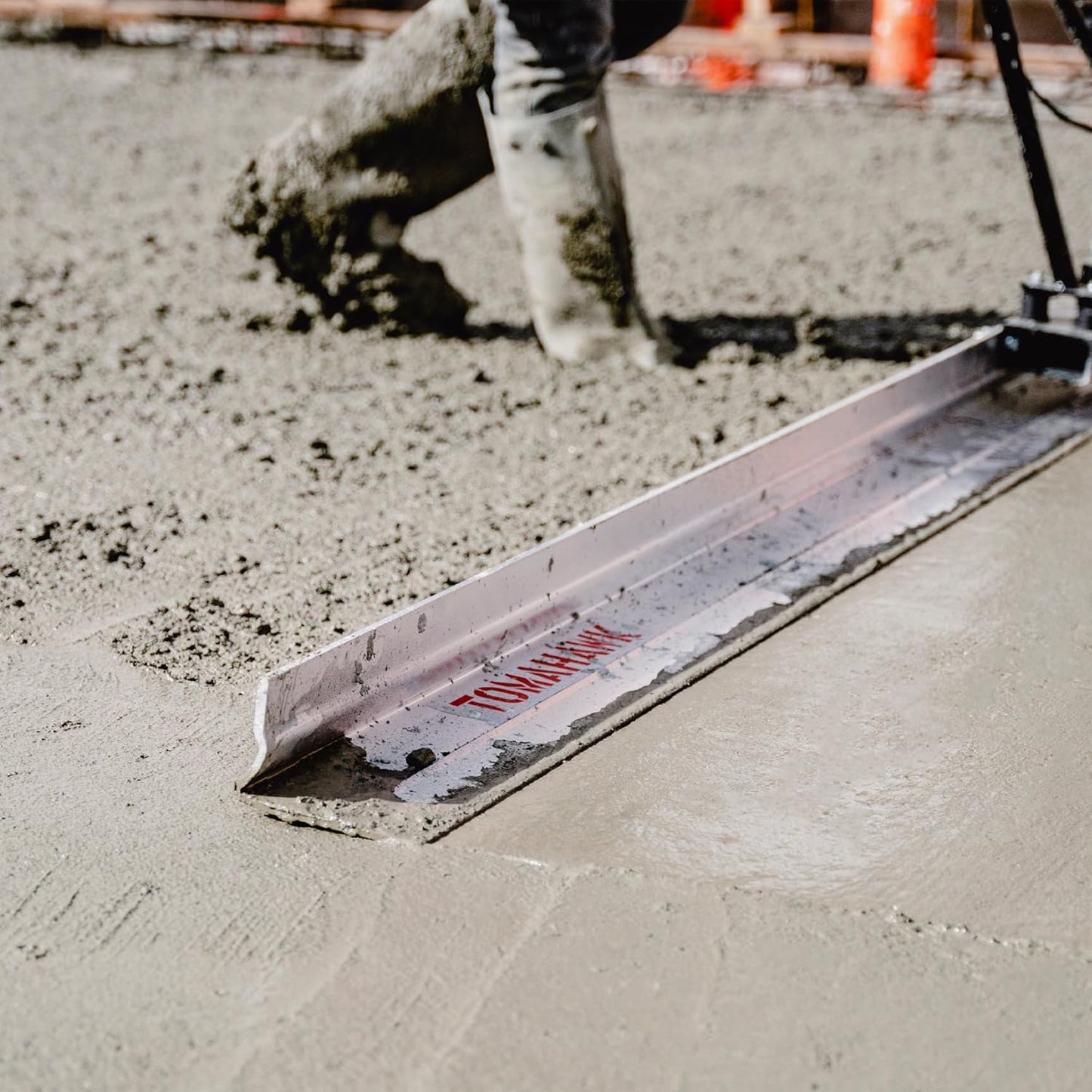TOMAHAWK Power Screed Concrete Finishing Vibra Tool with 14 ft & 10 ft Boards Bull Float Finisher Set