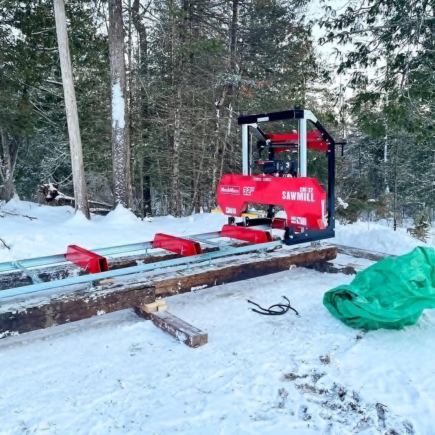 32" inch Portable Sawmill, 420cc 15HP E-Start Gasoline Engine, 29" Board Width, 13' Track Length, Model SM-32